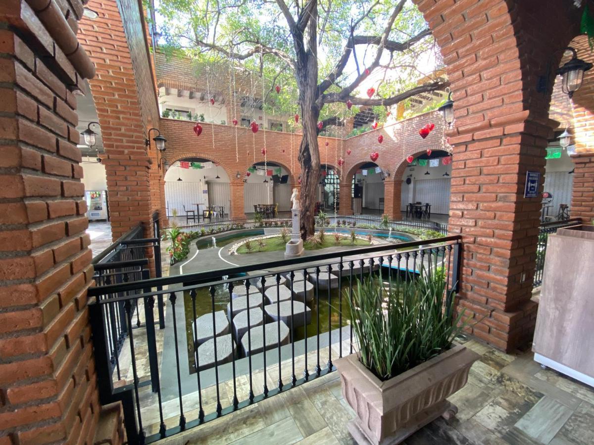 Punto Madero Hotel & Plaza Mocorito Exterior photo