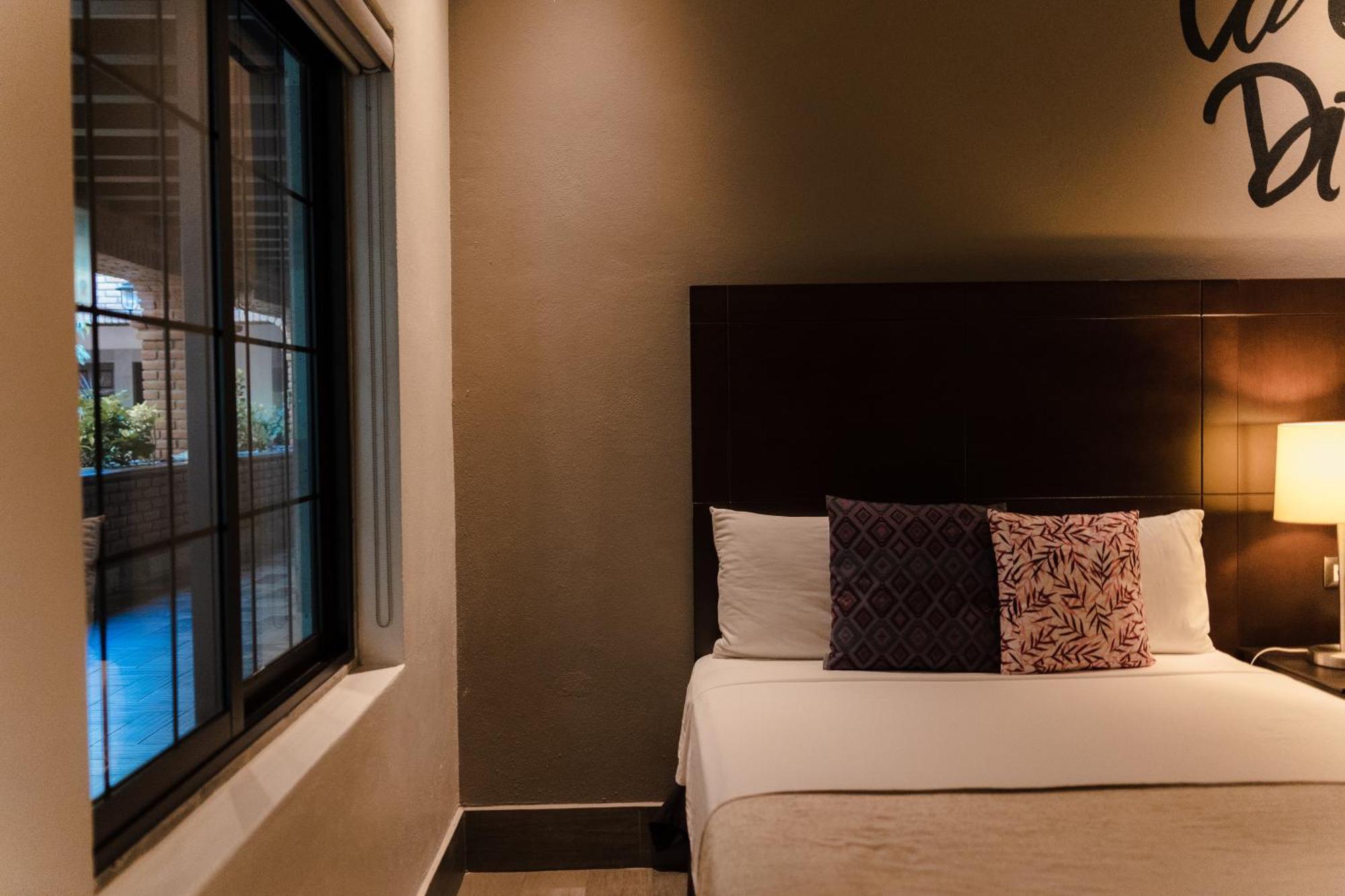 Punto Madero Hotel & Plaza Mocorito Exterior photo