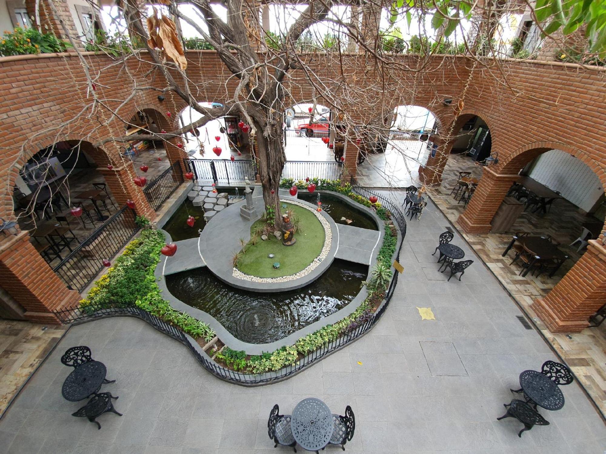 Punto Madero Hotel & Plaza Mocorito Exterior photo